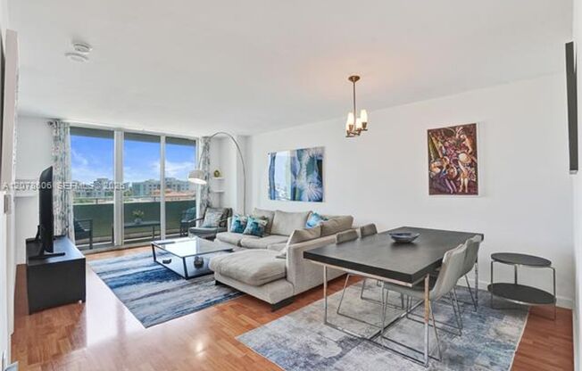 90 Alton Rd cu-807, Miami Beach, FL 33139