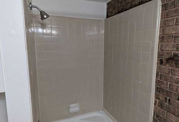 1 bed, 1 bath, 558 sqft, $750, Unit *209