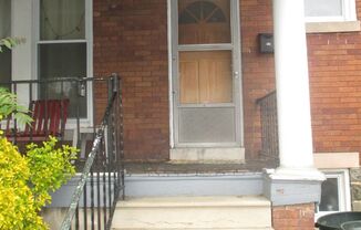 902 W 37th St