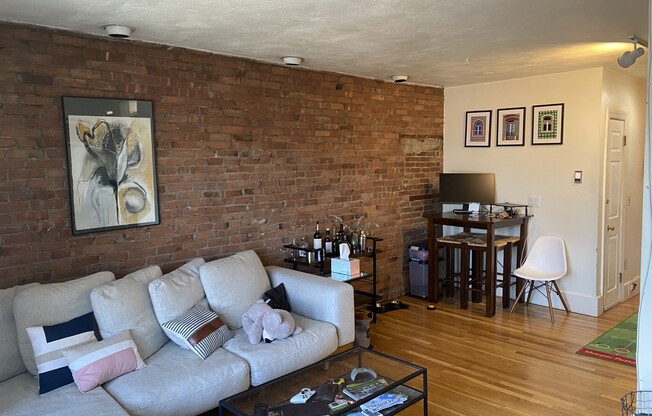 36 Dartmouth St.