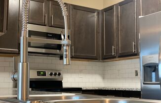 2 beds, 2 baths, 1,162 sqft, $1,525, Unit 202