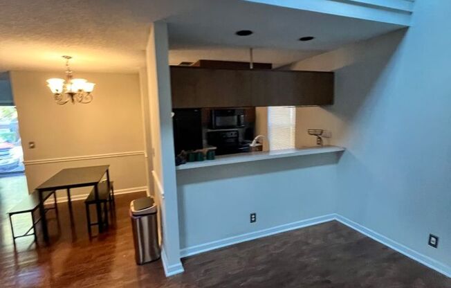 2 beds, 2 baths, $1,750