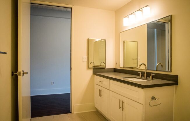 1 bed, 1 bath, 674 sqft, $2,395, Unit 1023-204