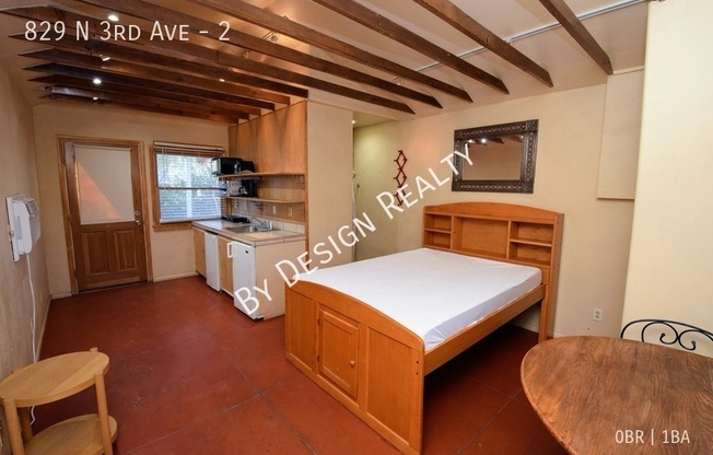 829 N 3 AVE