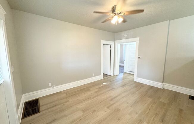 2 beds, 1 bath, 1,000 sqft, $1,300, Unit Unit 1