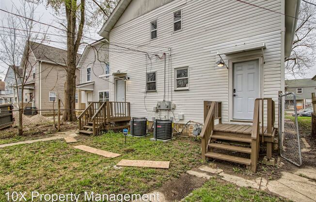 1097-1099 E 16th Ave