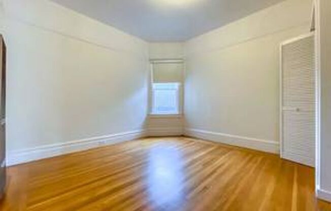 2 beds, 1 bath, $3,900, Unit 1037 Sanchez Street