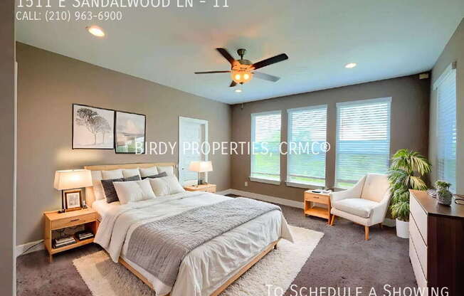 1511 E SANDALWOOD LN