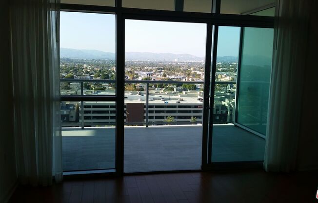 1 bed, 2 baths, 882 sqft, $4,795, Unit 1219