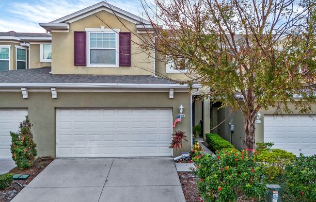 Gorgeous Furnished Townhome 3br/2.5ba/2car garage in Gated Community of Whittington Court!