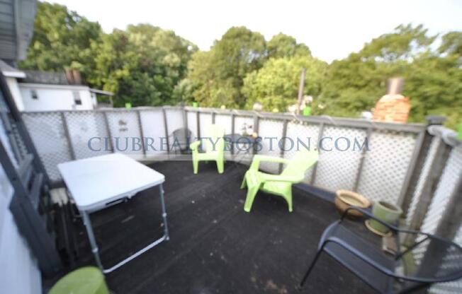 17 BIGELOW ST