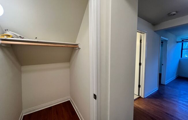 1 bed, 1 bath, 575 sqft, $2,250, Unit GR 720-BS