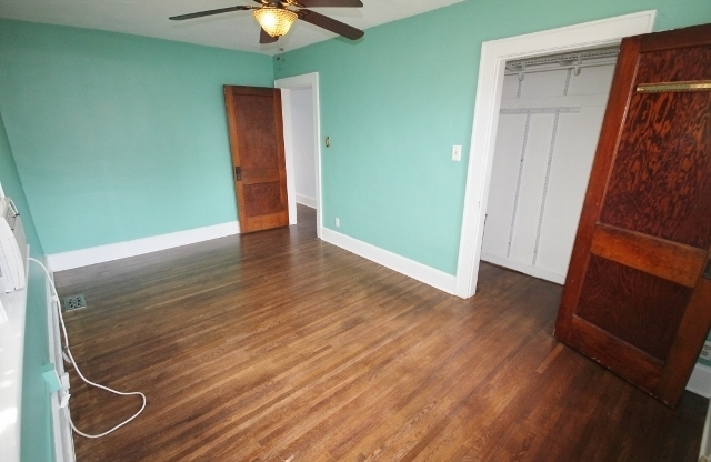 3 beds, 1 bath, $1,999