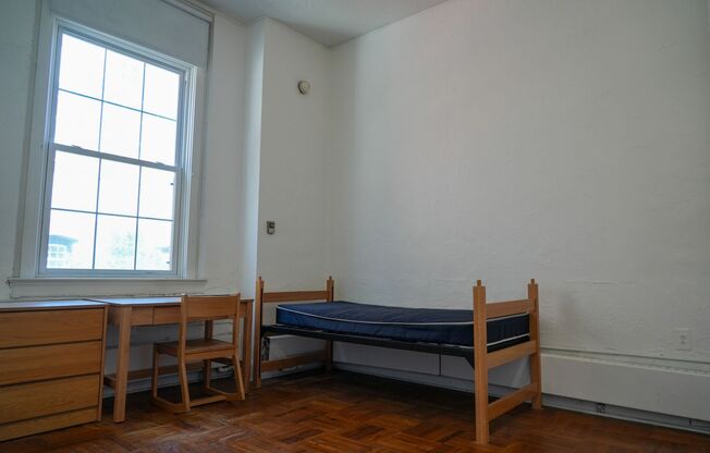 Studio, 1 bath, 311 sqft, $1,050, Unit 301 - Heritage