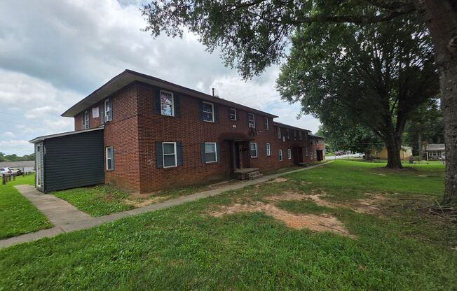 Cambridge Apartments | 603 W. 23rd Street Apt A