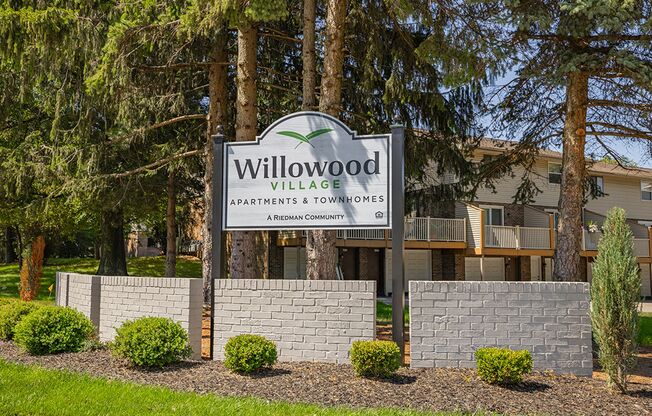 Willowood Village Apartments & Townhomes