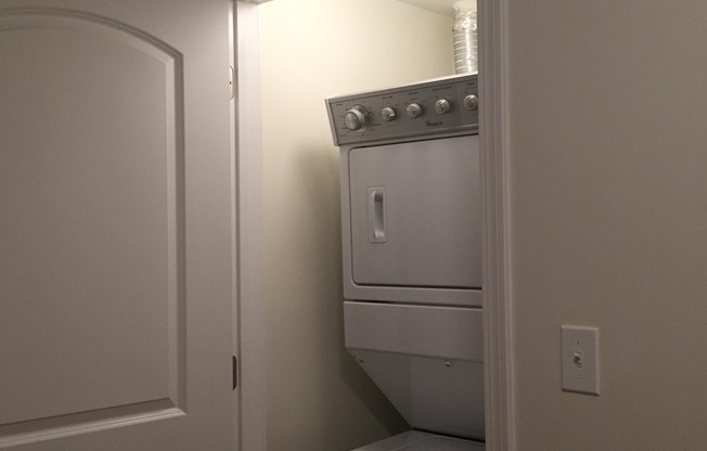1 bed, 1 bath, 575 sqft, $2,250, Unit GR 720-BS