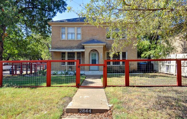 Near Southside Downstairs Duplex