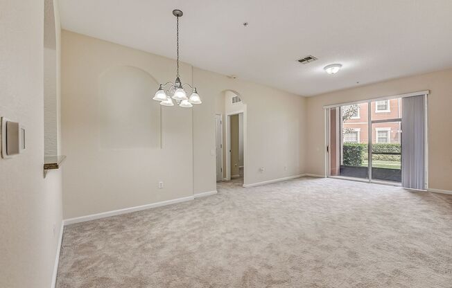 3 beds, 2 baths, $1,865, Unit UNIT 103