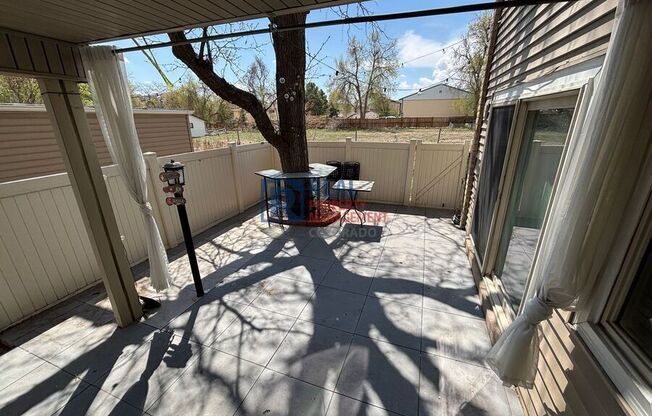 9656 E KANSAS CIR