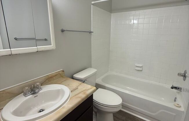 1 bed, 1 bath, 646 sqft, $795, Unit 358K