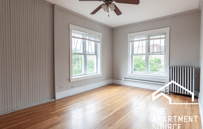 957 W Cornelia Ave 2