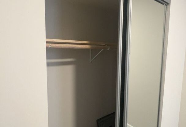 2 beds, 2 baths, $1,925, Unit 3R