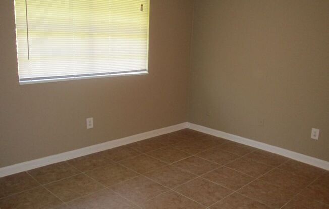 1 bed, 1 bath, 600 sqft, $898, Unit A-62