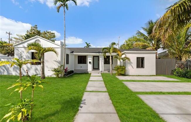8246 NE 2nd Ct MIAMI, FL 33138