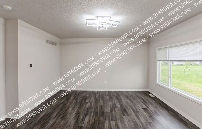 16619 OAKWOOD DR