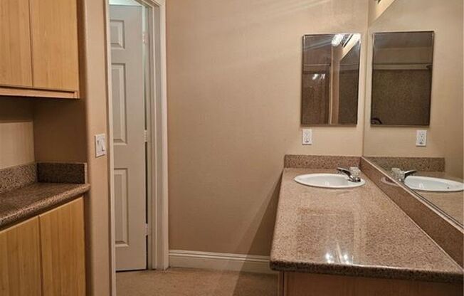 1 bed, 1 bath, $1,300