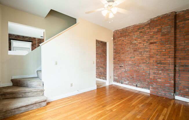 3 beds, 1.5 baths, $1,700, Unit 235 E. 3rd Ave