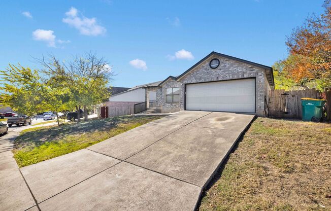 Beautifully Renovated 3-Bedroom, 2-Bathroom Home- Ready for ASAP Move in (Converse, Tx)