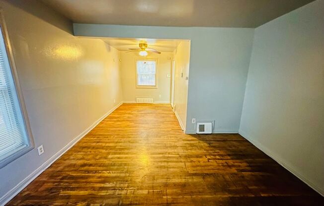 2 beds, 1 bath, 825 sqft, $1,100, Unit 9151 Mettetal