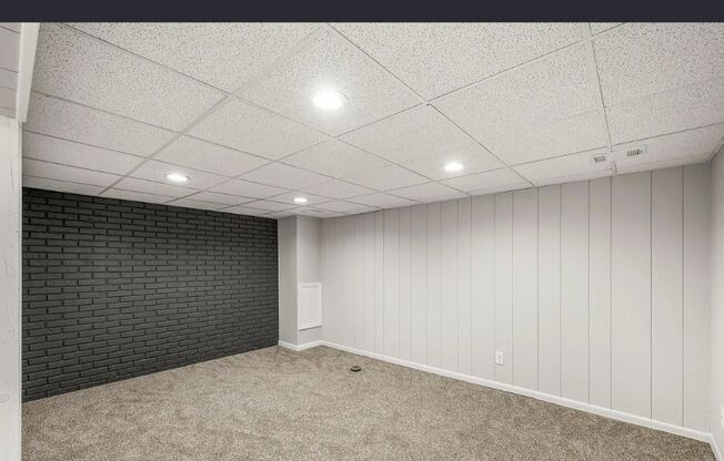 825 ELM CRK CIR