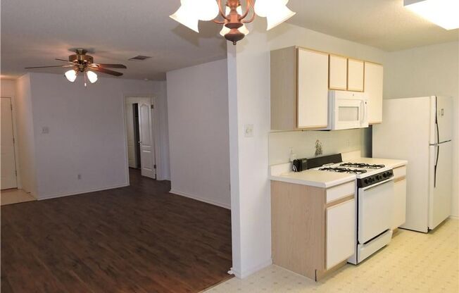 3 beds, 1 bath, $1,600