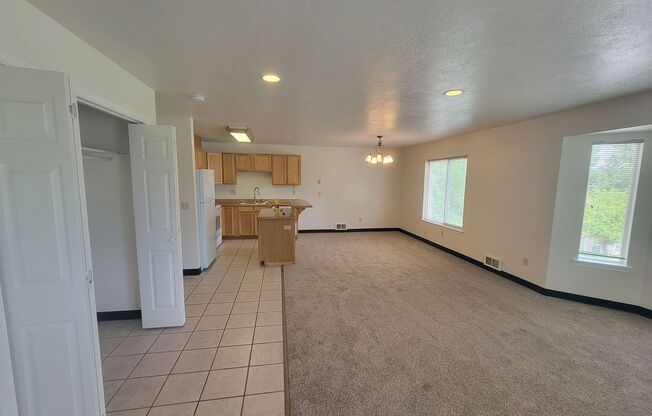 301 303 N MCAVOY RD