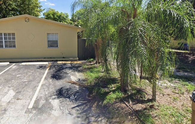 932 NW 3 AVE - LUMAX