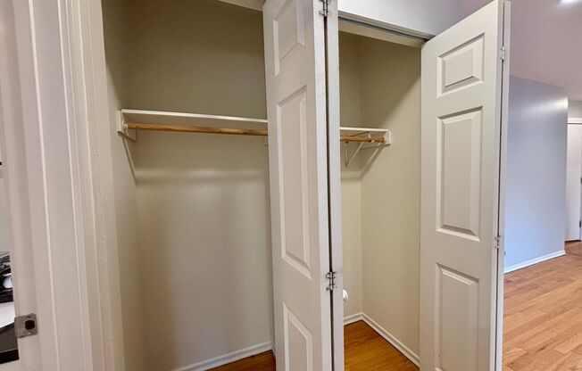 1 bed, 1 bath, 650 sqft, $1,600, Unit 6954-302