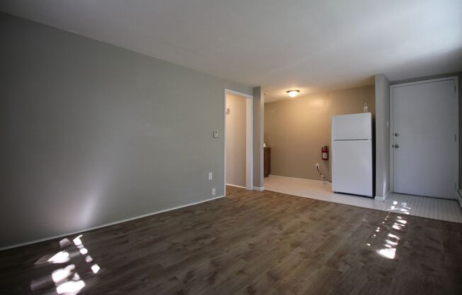 1 bed, 1 bath, $1,245, Unit 406D