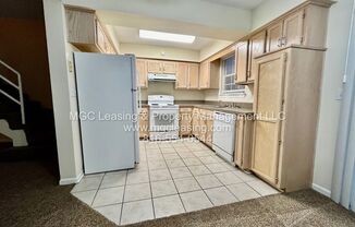 2 beds, 2.5 baths, 1,350 sqft, $1,365, Unit 1843 NE Knollbrook St