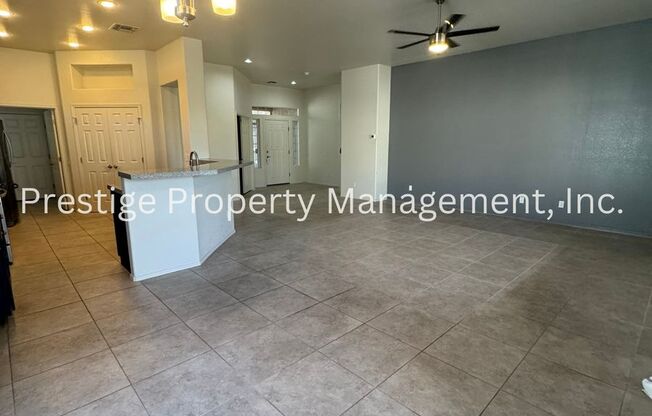 Gorgeous 55+ community home located in Heritage Highlands at Dove Mountain!!!