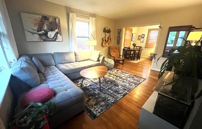 Gorgeous, 3 bedroom, 1 bathroom  ready June 20th!