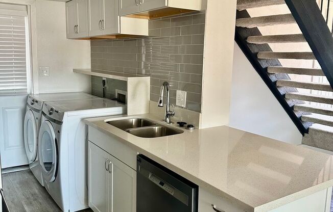 1504 E Indianola