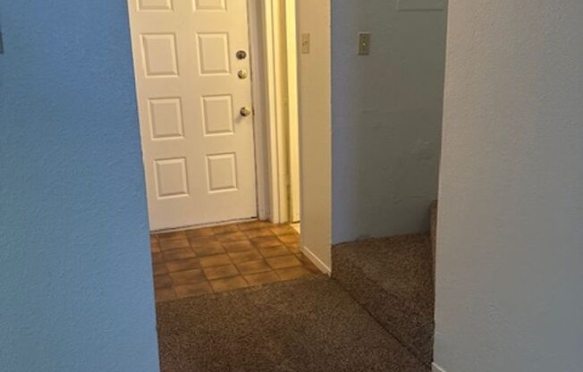 2 beds, 1.5 baths, 1,048 sqft, $880, Unit 0603
