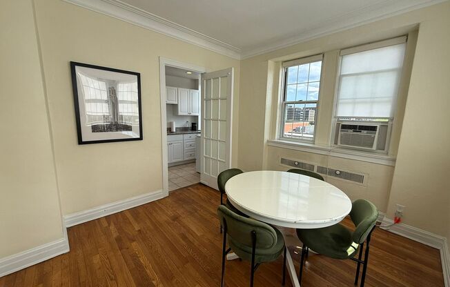 2 beds, 2 baths, 1,303 sqft, $3,000, Unit 601