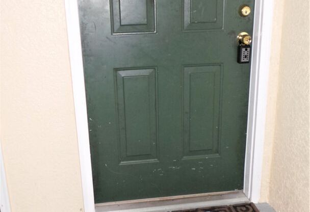 Beautiful 2/2 Ground Floor Condo in Gated Bella Terra Community-Orlando!