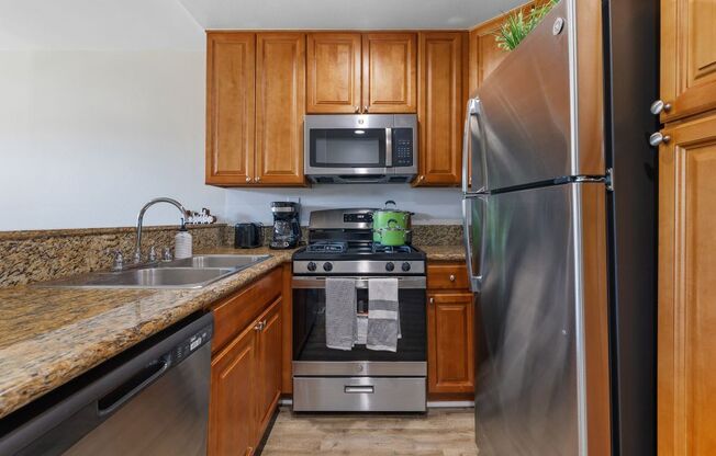 Woodland Trio â North Hollywood Apartments