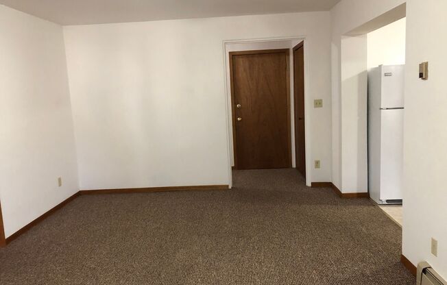 1 bed, 1 bath, $695