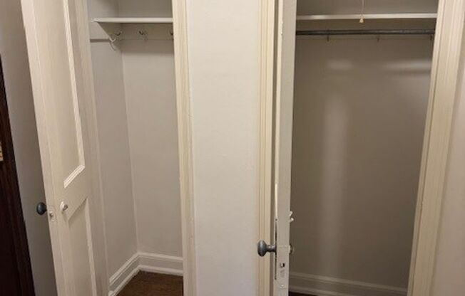 2 beds, 1 bath, 778 sqft, $1,495, Unit 00 - 10552A